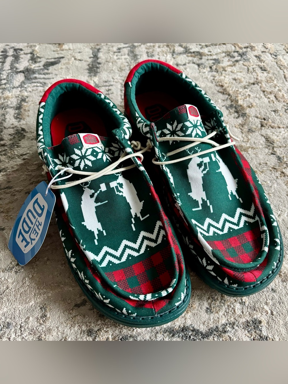 Hey Dude Wally Holiday Cheers Loafers Slip On Shoes NEW men’s 12 green red